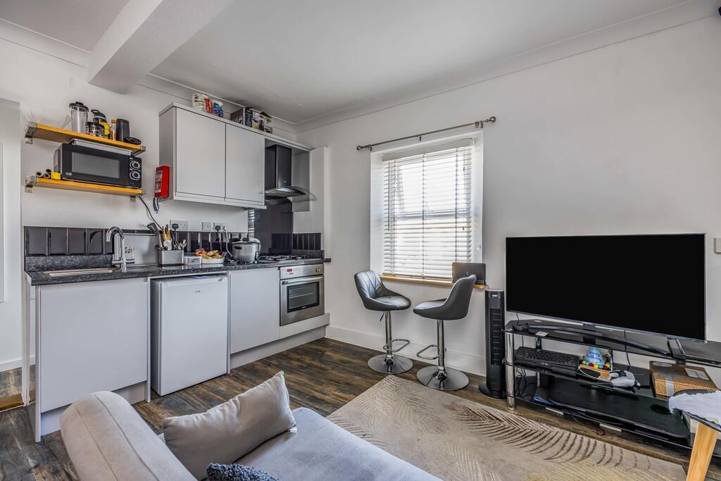 Additional image 10 of Norwich Avenue, Bournemouth