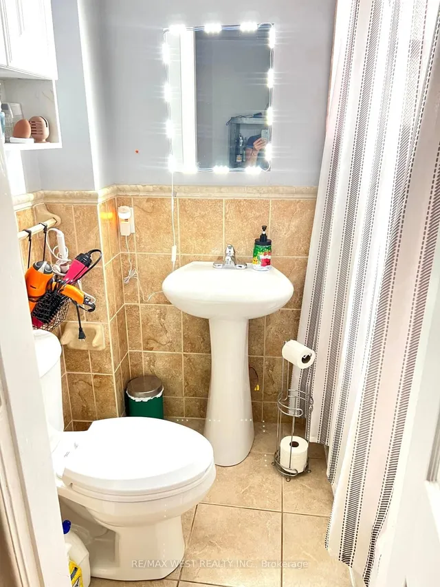 Additional image 4 of 472 Symington Ave