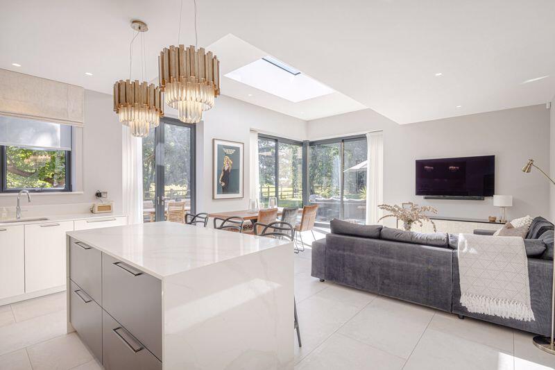 Additional image 7 of Essendon, Hertfordshire, AL9