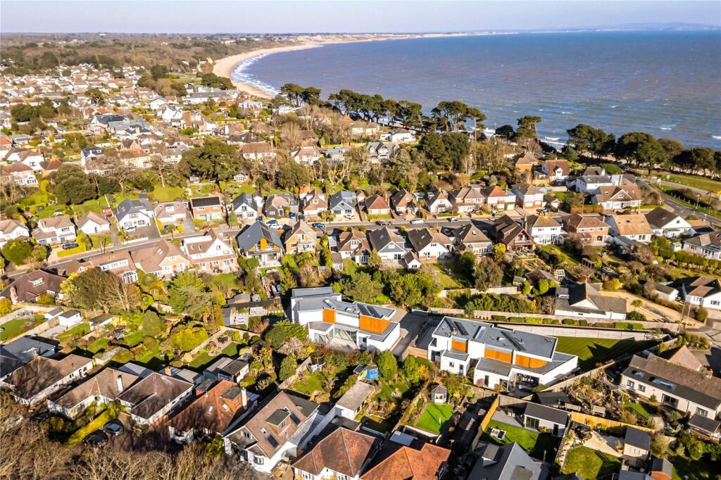 Additional image 6 of Avon Run Close, Christchurch, Dorset, BH23