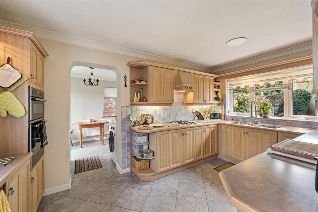 Additional image 4 of The Avenals, Angmering