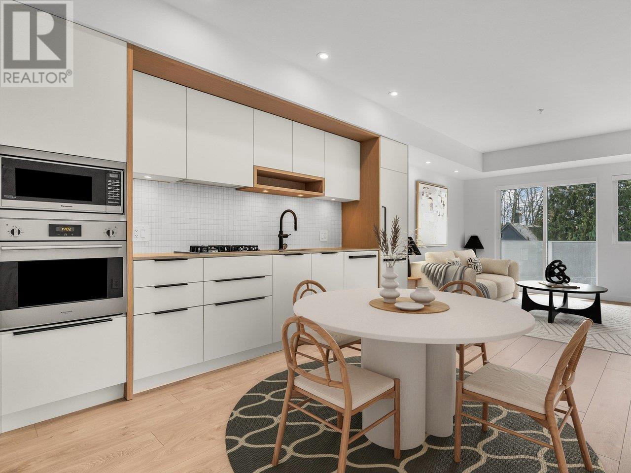 311 2520 GUELPH STREET|Vancouver, British Columbia V5T0K7