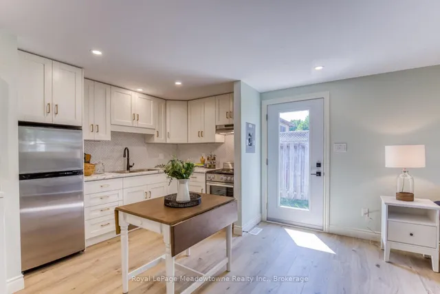 Additional image 28 of 30 Cluthe Cres