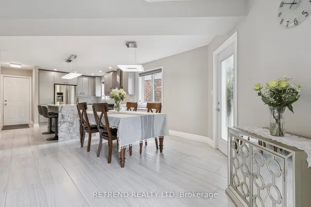 Additional image 8 of 134 QUEEN CHARLOTTE Cres