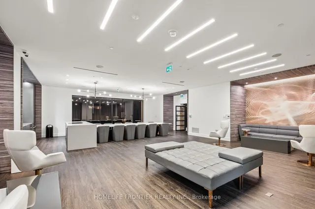 Additional image 14 of 39 Roehampton Ave Unit 1603