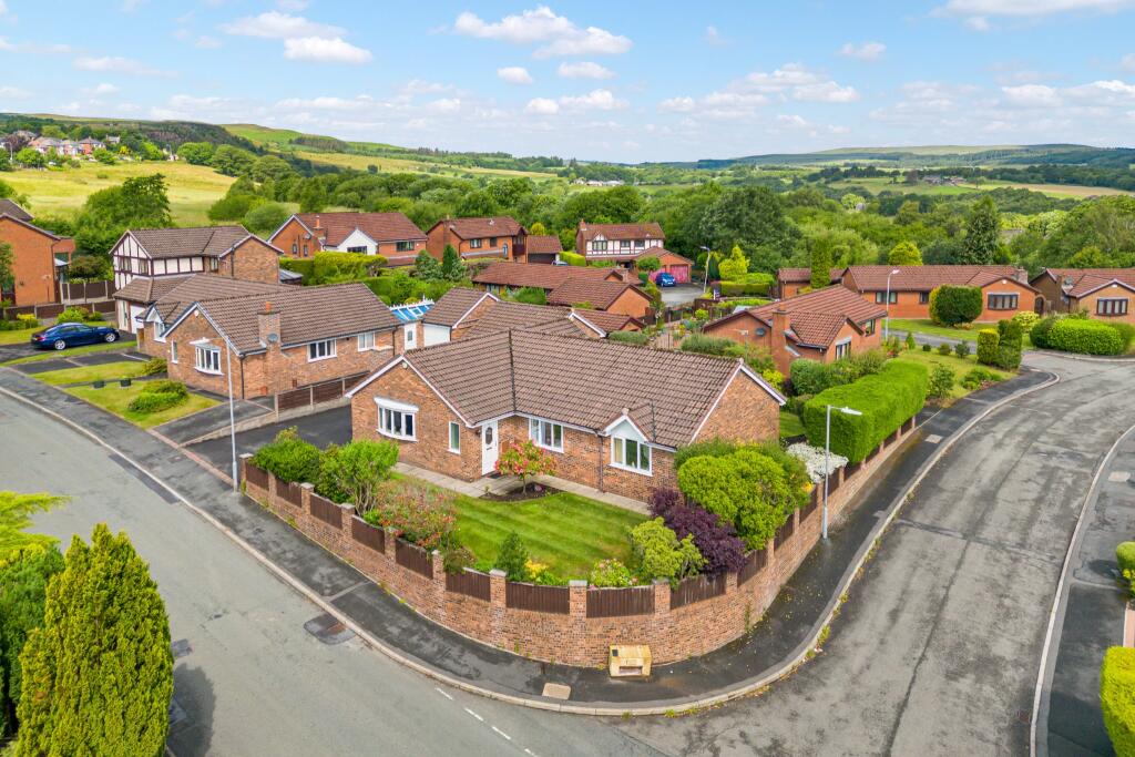 Templecombe Drive, Bolton, BL1