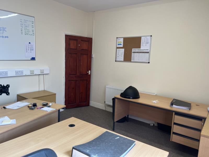 Additional image 11 of 331-333 Manchester Road, Westhoughton BL5 3JY