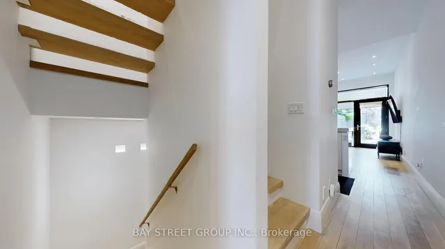 Additional image 33 of 110B Palmerston Ave