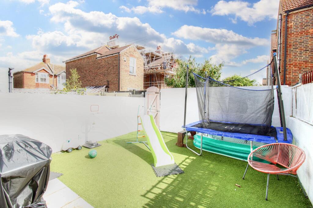 Additional image 13 of Beach Road, Eastbourne, BN22