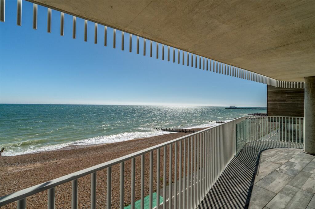 Brighton Road, Worthing, West Sussex, BN11