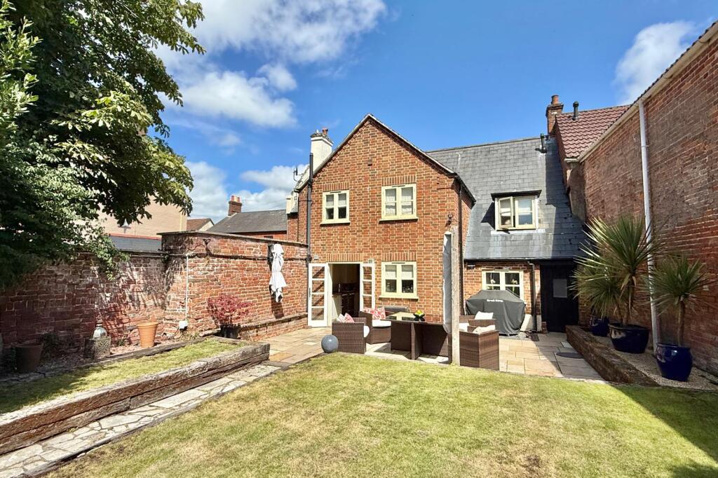 Additional image 31 of Central Ringwood, BH24