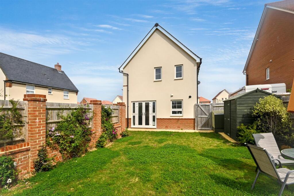 Additional image 20 of Coniston Avenue, Eastbourne