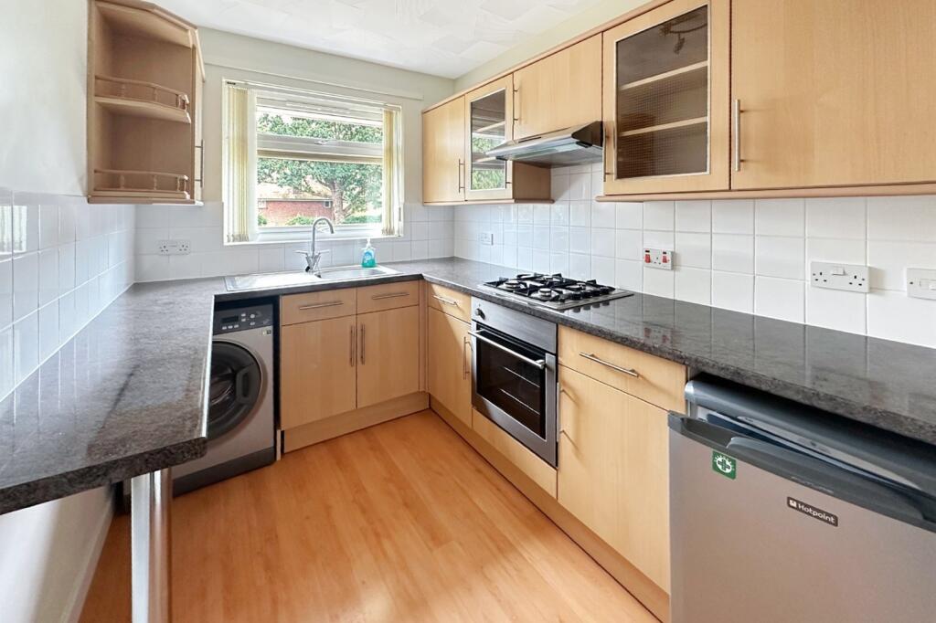 Additional image 4 of Osborne Road, New Milton, Hampshire. BH25 6AB