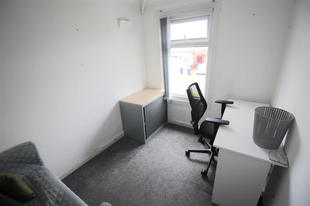 Additional image 9 of Redthorn Grove, Birmingham