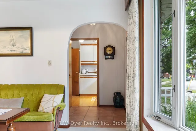 Additional image 8 of 41 Highpark Ave