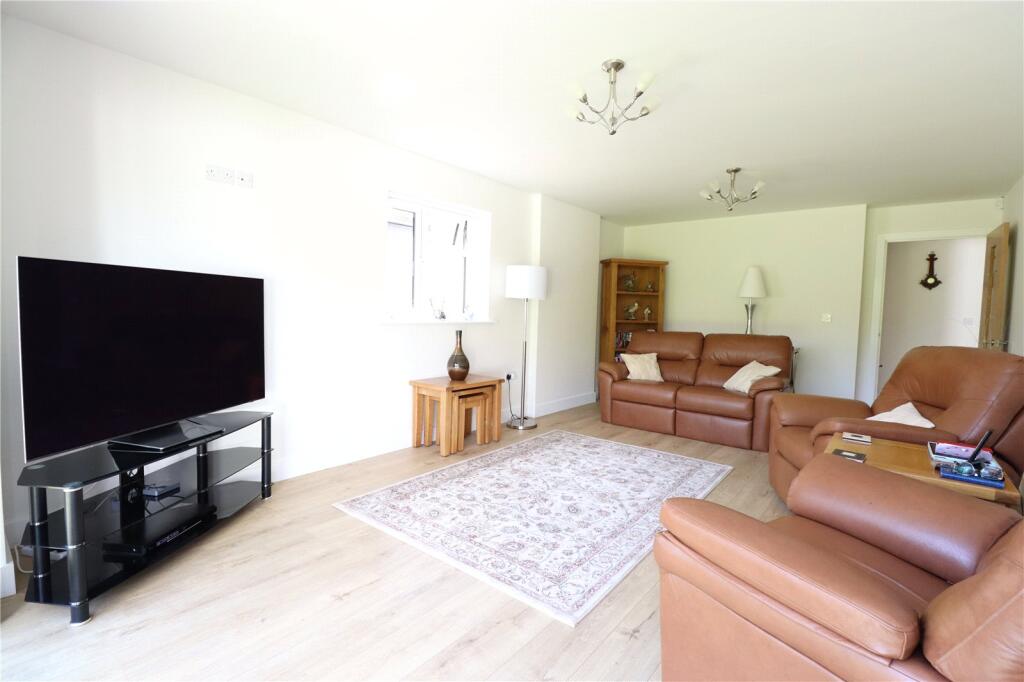 Additional image 13 of Barton Court Avenue, Barton On Sea, Hampshire, BH25