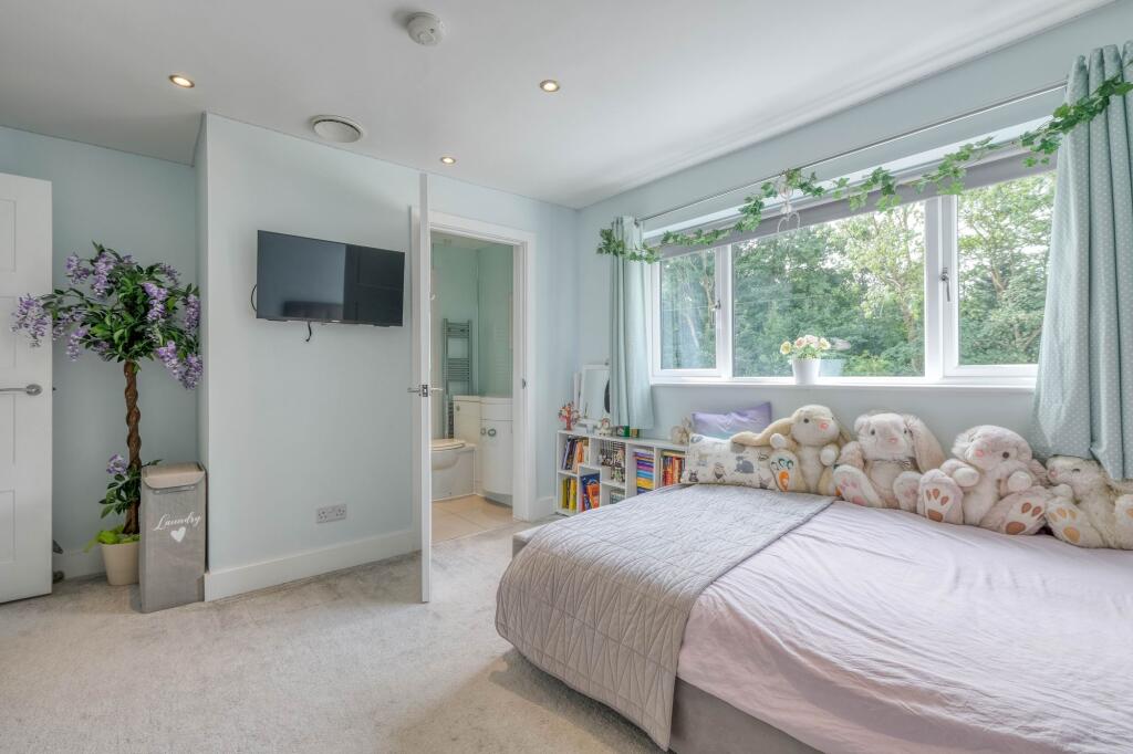 Additional image 23 of Birmingham Road, Marlbrook, B61