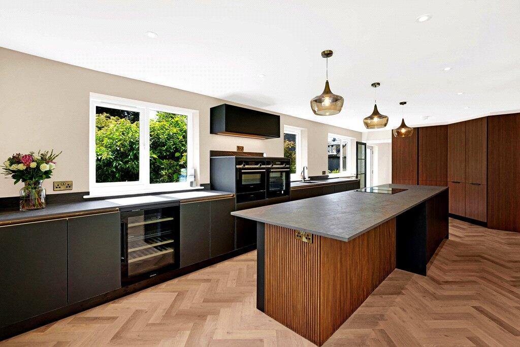 Additional image 4 of Stoneacre, 4 Highgate, Park Road, Cross Hills, BD20 8BE