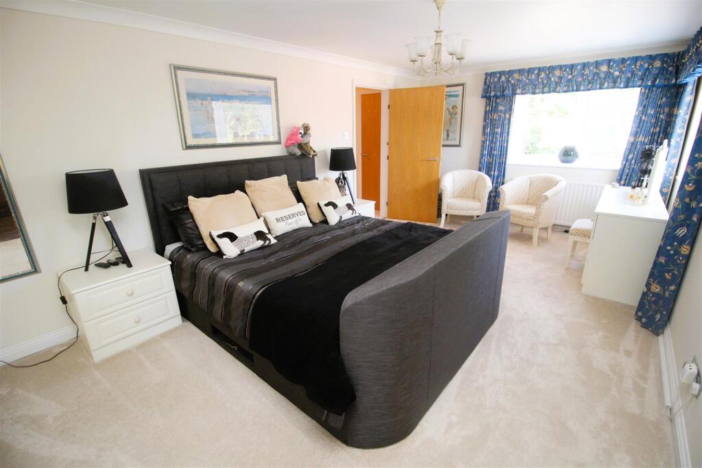 Additional image 19 of Lake Avenue, Poole