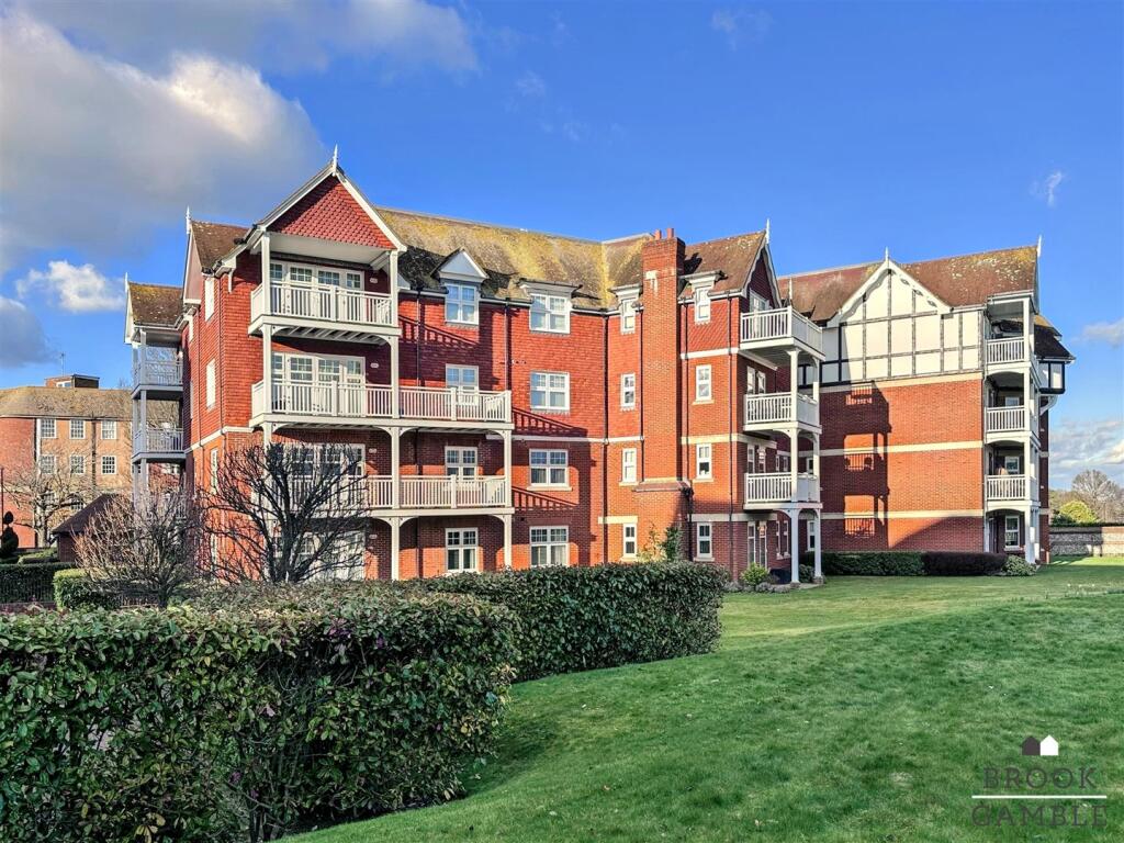 Additional image 23 of St Saviours Court, 2 Darley Road, Eastbourne