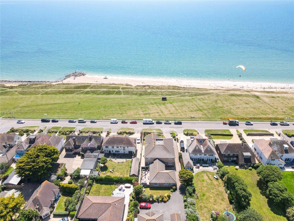 Additional image 30 of Marine Drive East, Barton on Sea, New Milton, Hampshire, BH25