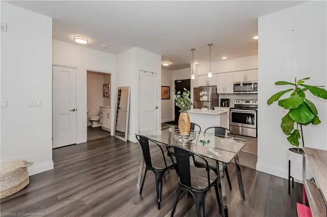 Additional image 10 of 399 Queen St Unit 313