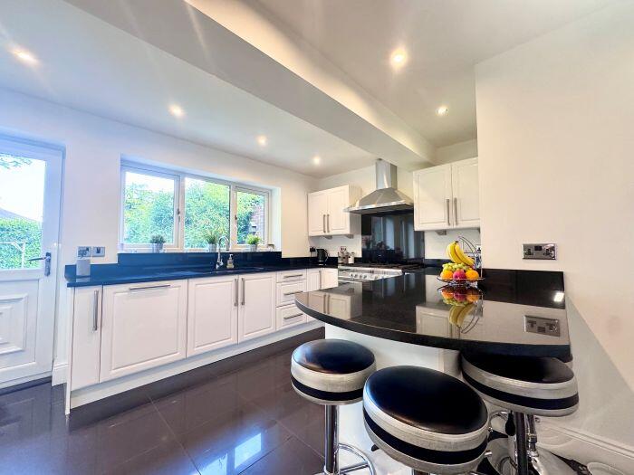 Additional image 11 of 6 Manorfield Close, Bolton, BL1 6BN