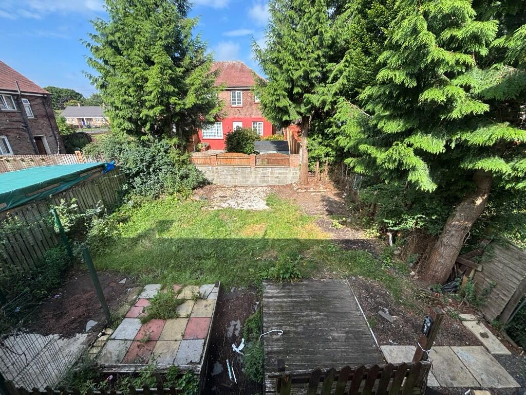 Additional image 11 of Mandeville Crescent, Bradford, West Yorkshire, BD6