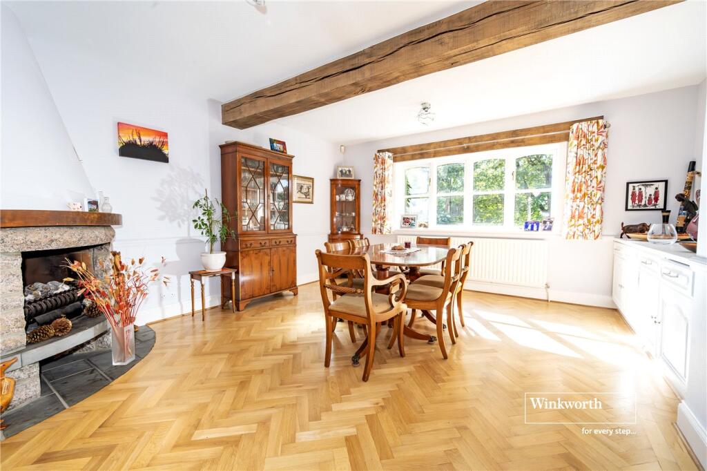 Additional image 4 of Friars Wood, Robins Way, Christchurch, Dorset, BH23