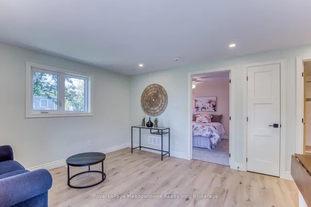 Additional image 32 of 30 Cluthe Cres