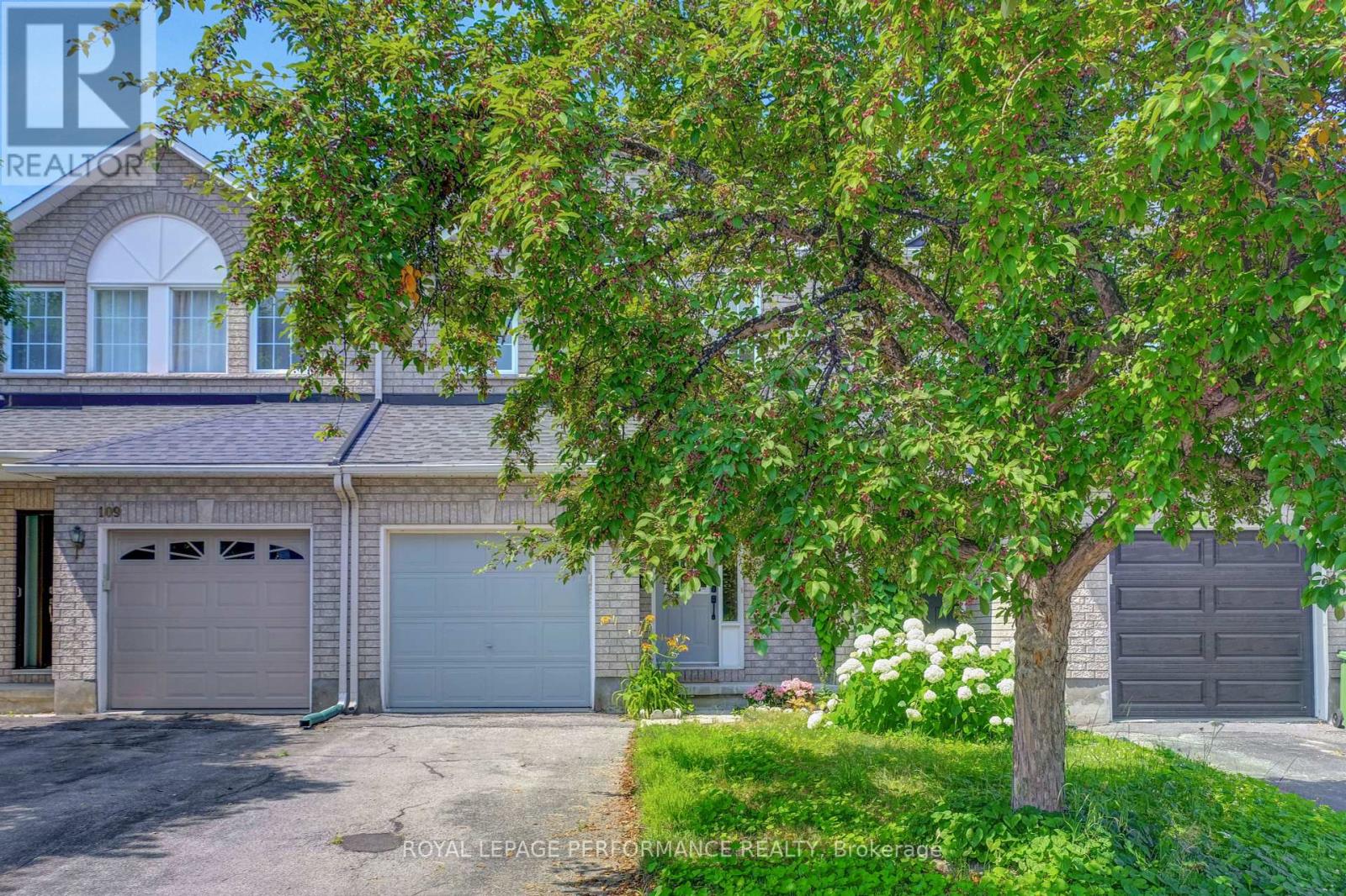 Primary image of 107 MARGRAVE AVENUE|Ottawa, Ontario K1T3Y1