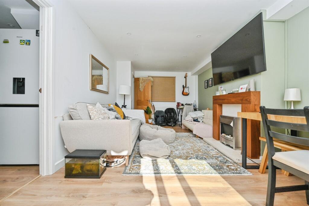 Additional image 10 of Green Acres, Welwyn Garden City