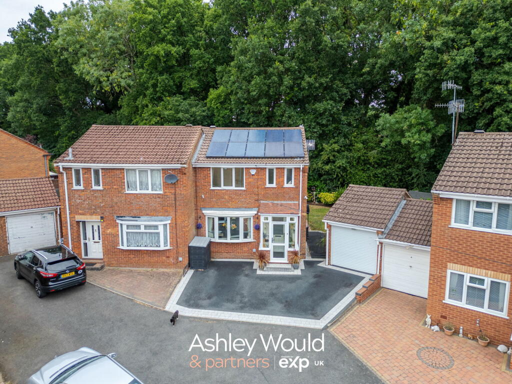 Heathy Farm Close, B32