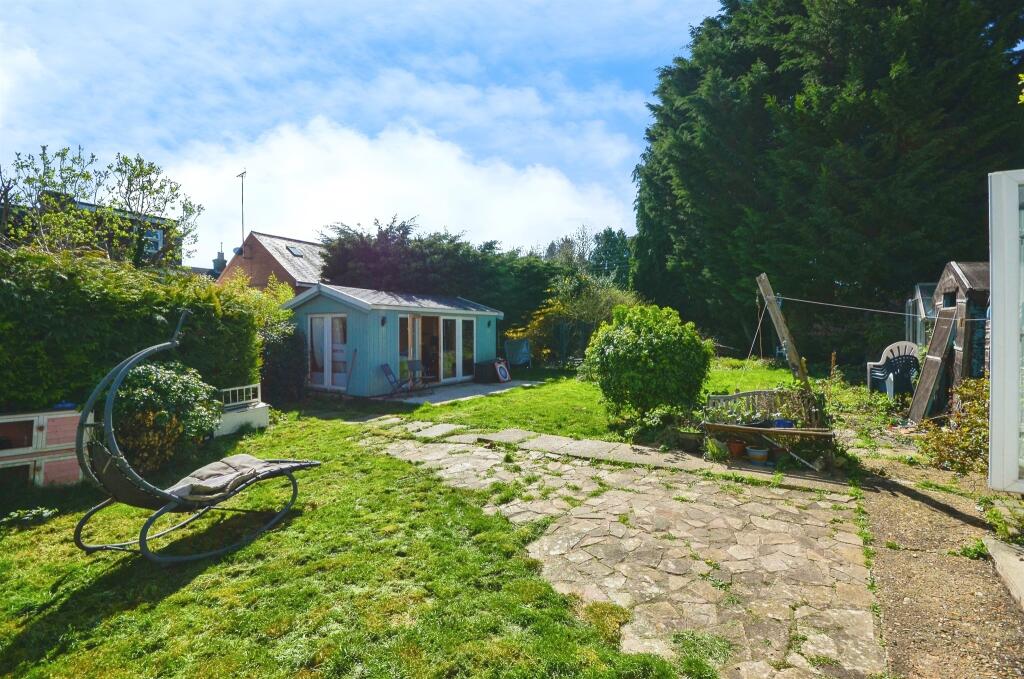 Additional image 14 of Longfield Road, Southdown, Harpenden