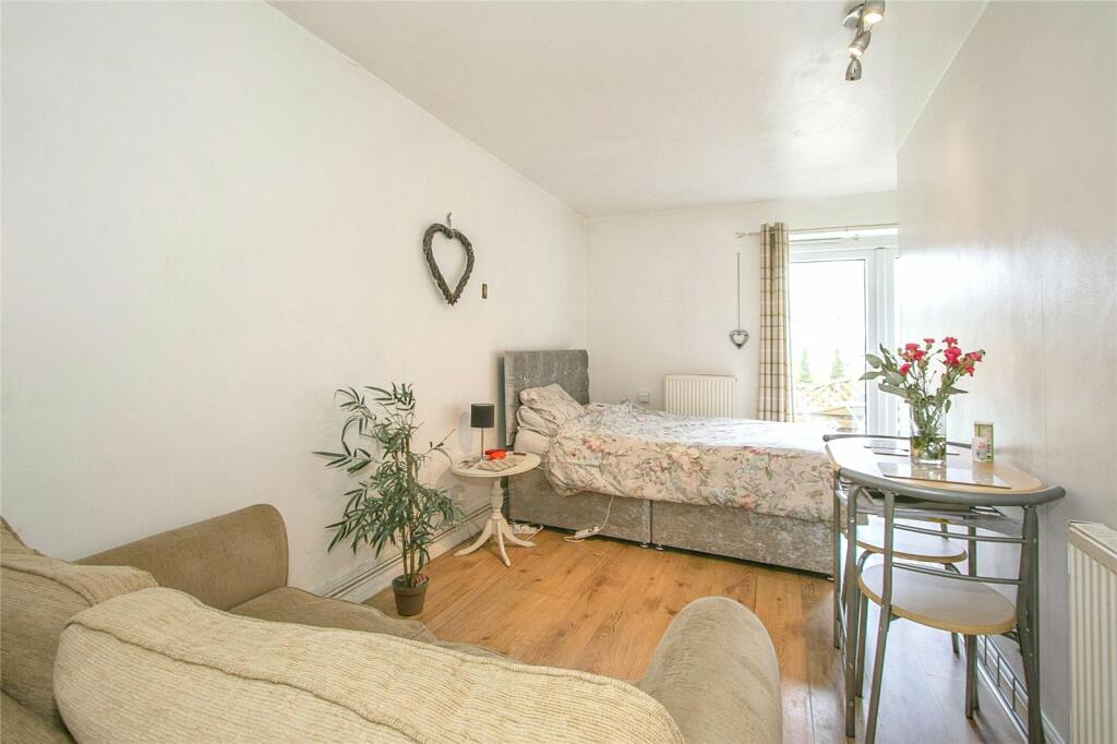 Additional image 3 of Carysfort Road, BOURNEMOUTH, Dorset, BH1