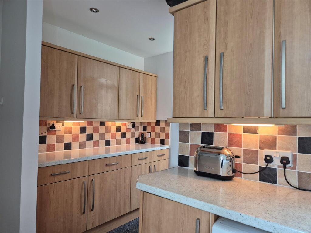 Additional image 8 of Manor House Gardens, Leeds Rd, Eccleshill