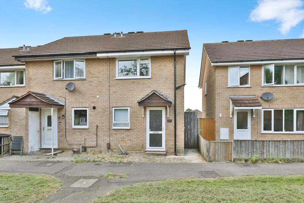 Bramshaw Gardens, THROOP, Bournemouth, Dorset, BH8