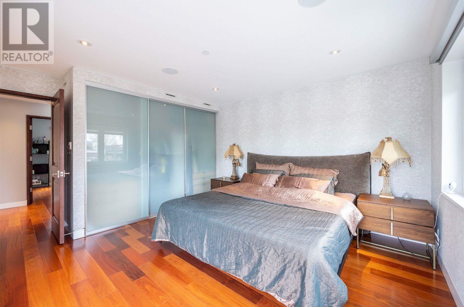 4469 W 7TH AVENUE|Vancouver, British Columbia V6R1X1