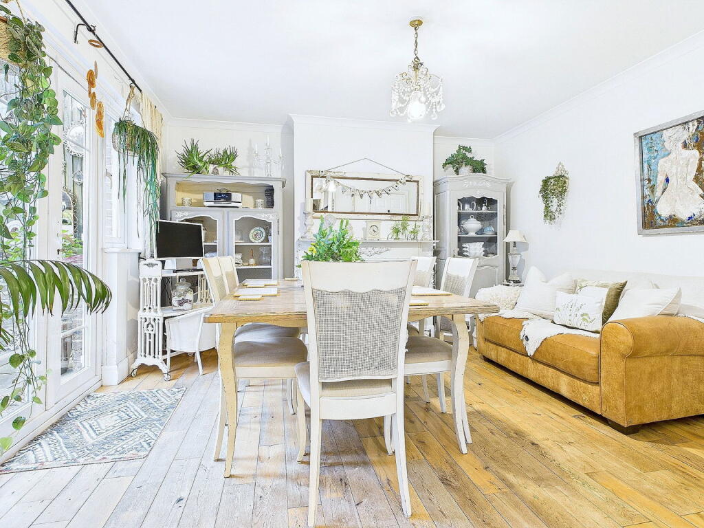 Additional image 9 of Graham Avenue, Brighton, BN1 8HA