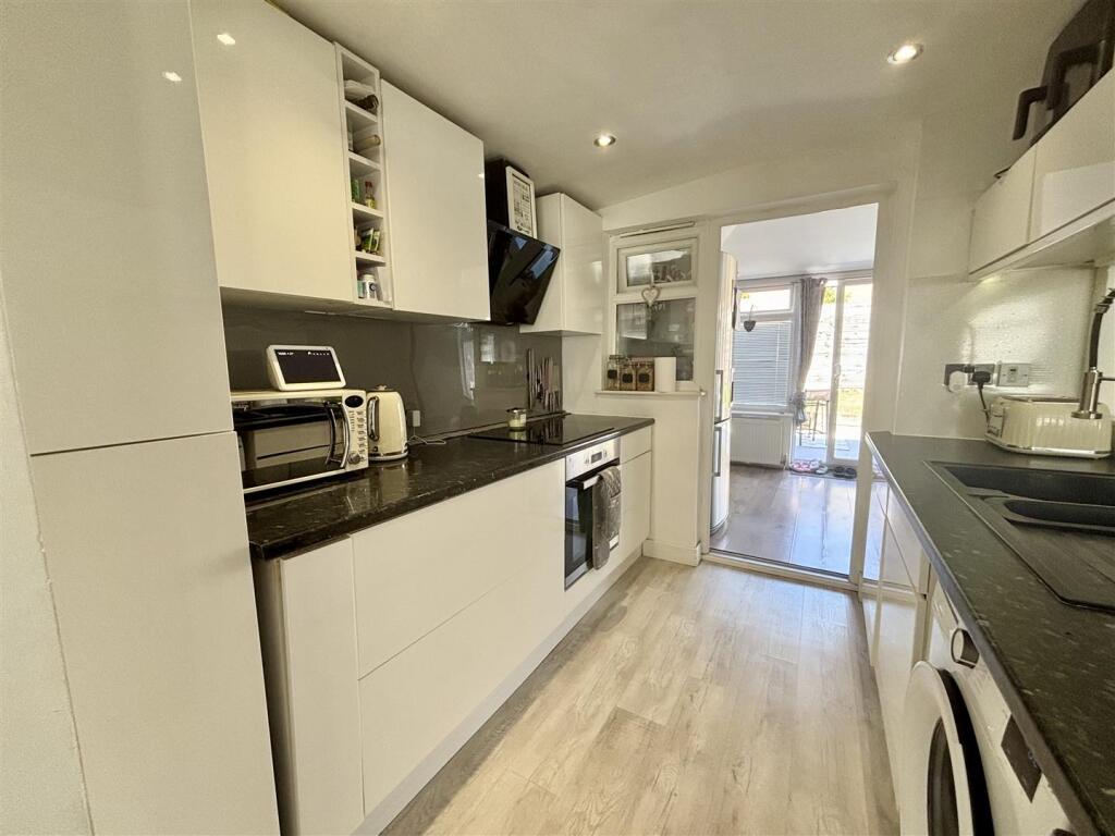 Additional image 17 of Abbey Close, Peacehaven