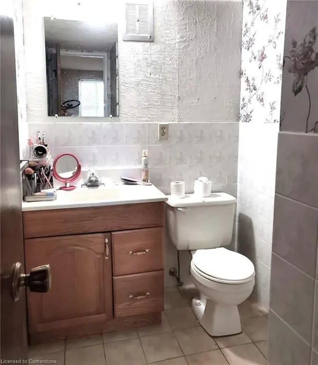 Additional image 7 of 6 Walton Ave Unit 104