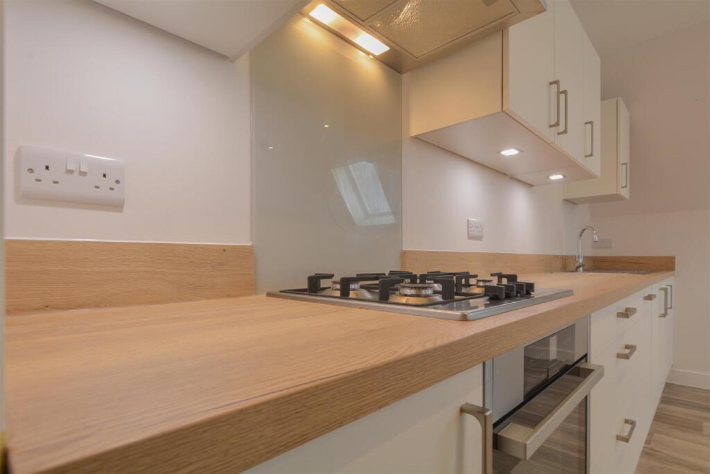 Additional image 4 of Postmasters Court, 286 Lymington Road