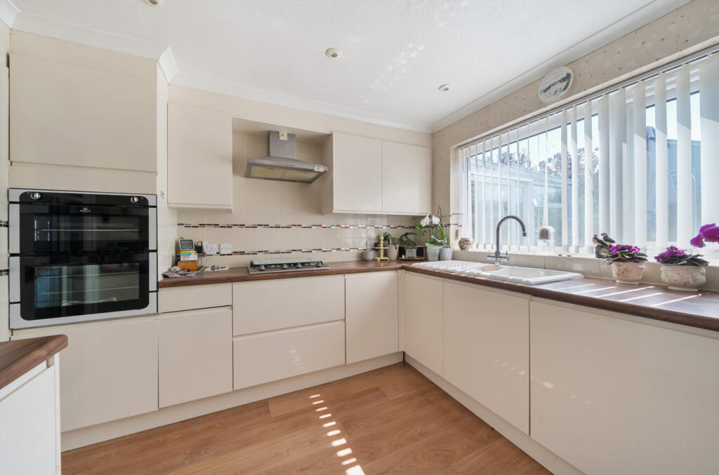 Additional image 18 of Mountbatten Drive, Eastbourne, East Sussex