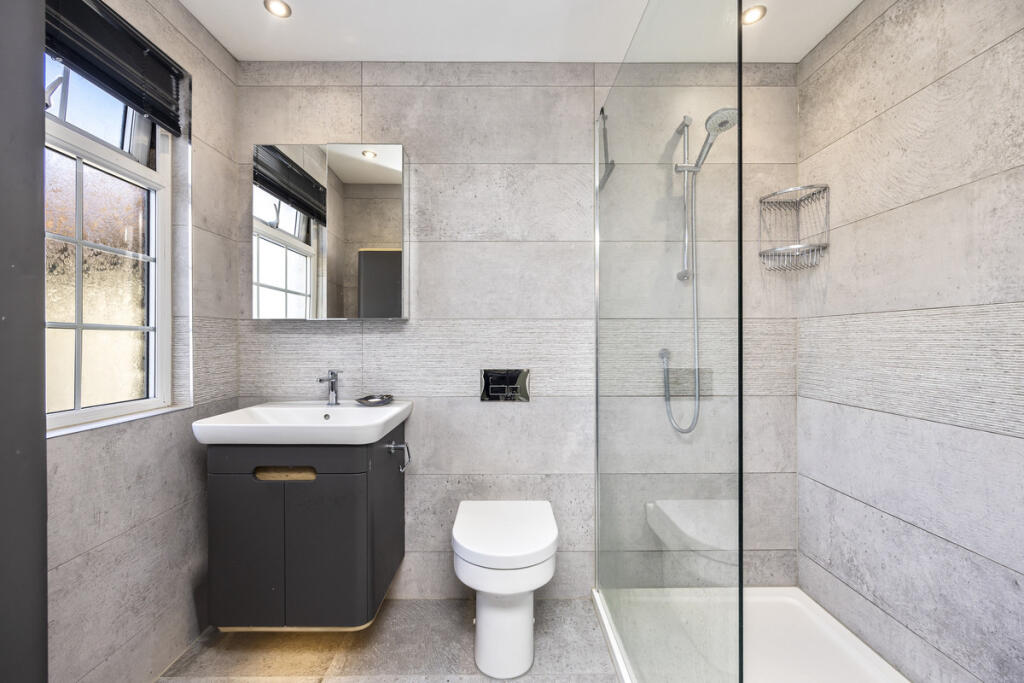 Additional image 9 of Wallace Avenue, Worthing, BN11