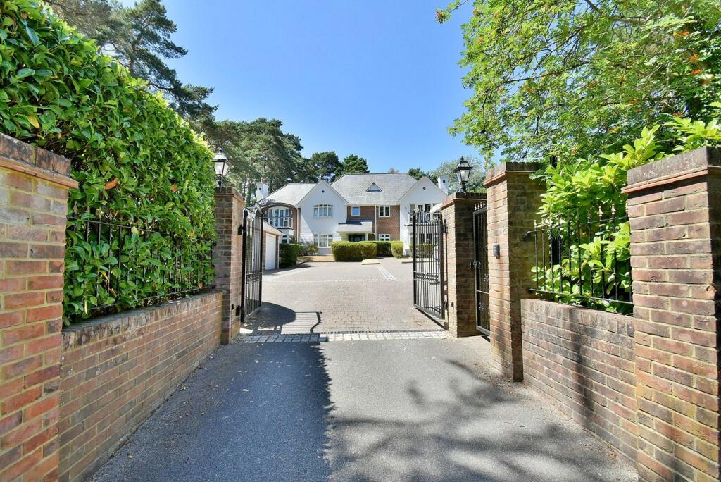 Additional image 16 of Golf Links Road, Ferndown, BH22