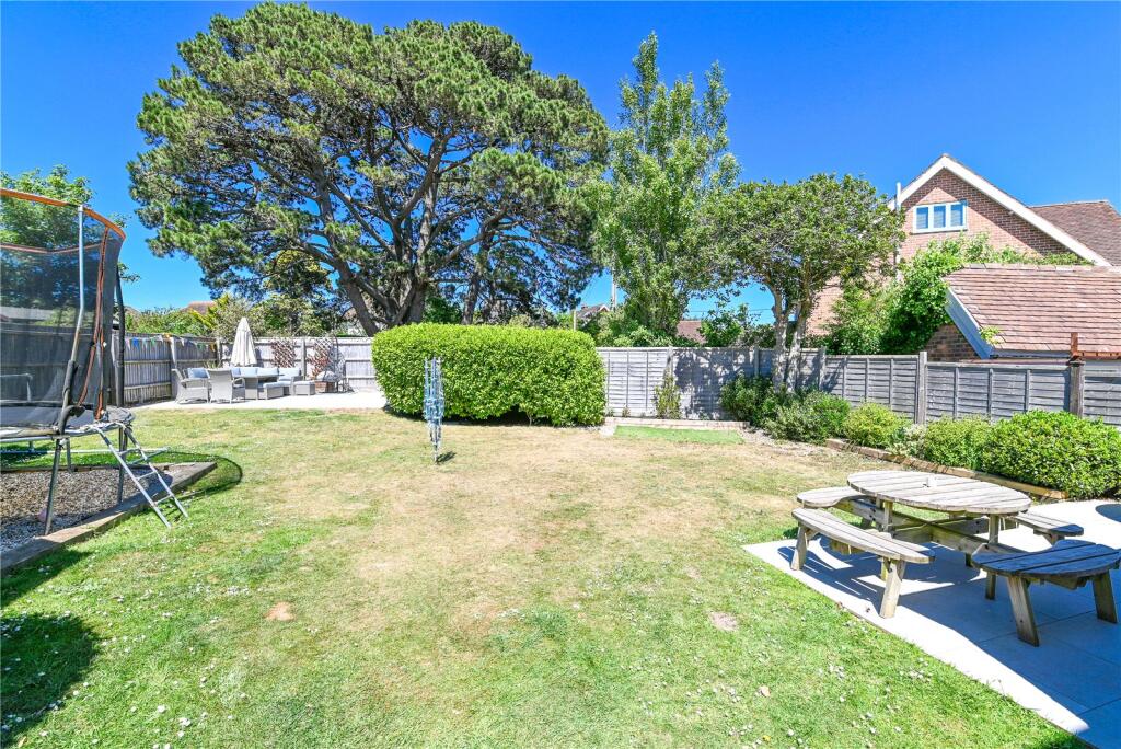 Additional image 14 of Barton Court Avenue, Barton on Sea, New Milton, Hampshire, BH25