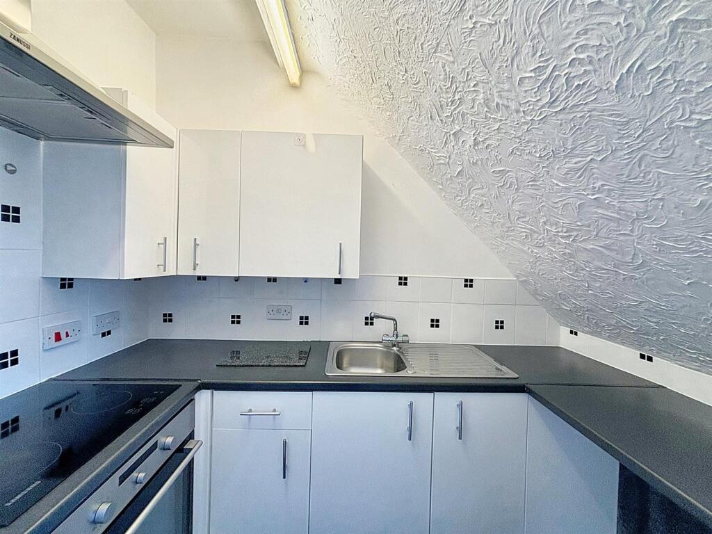 Additional image 19 of Chesterfield Road, Eastbourne