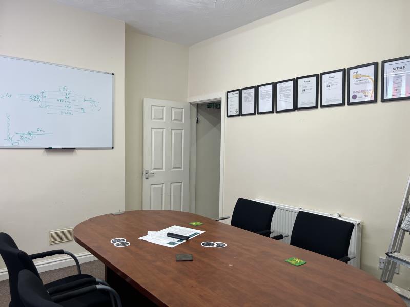 Additional image 6 of 331-333 Manchester Road, Westhoughton BL5 3JY