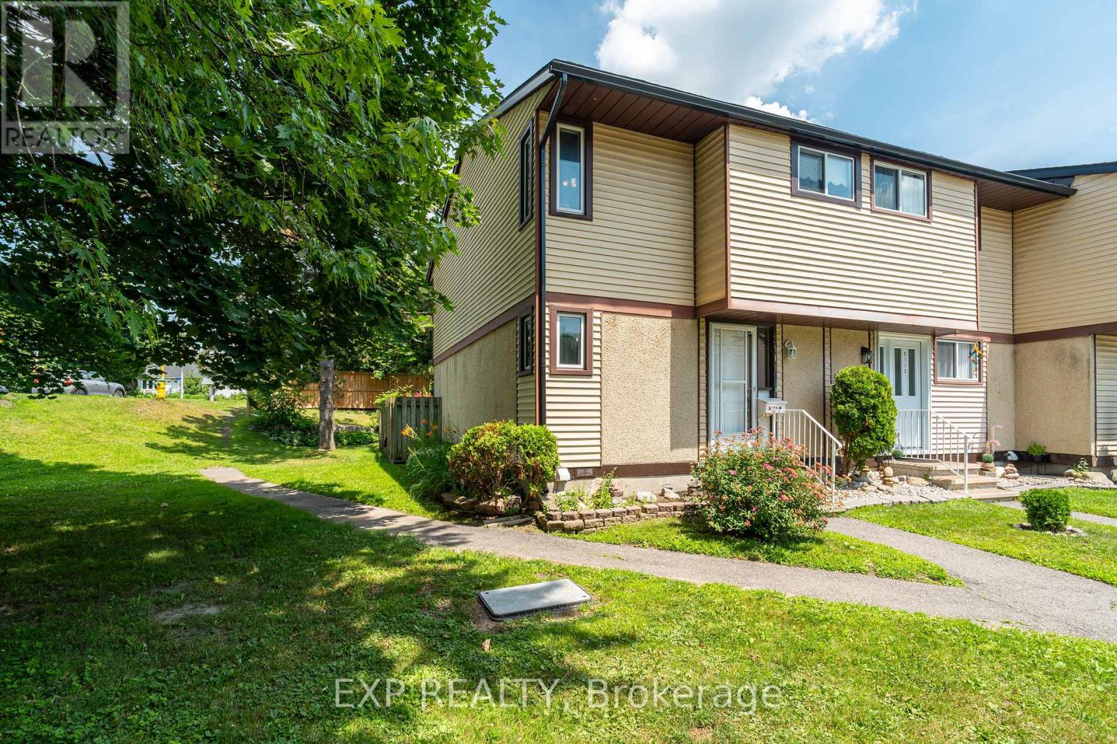 11 - 3111 QUAIL DRIVE|Ottawa, Ontario K1T1T9