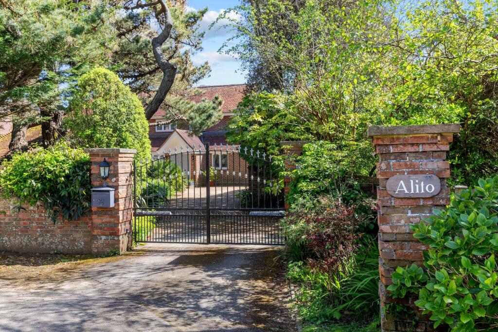 Additional image 28 of Gorse Avenue, East Preston, BN16